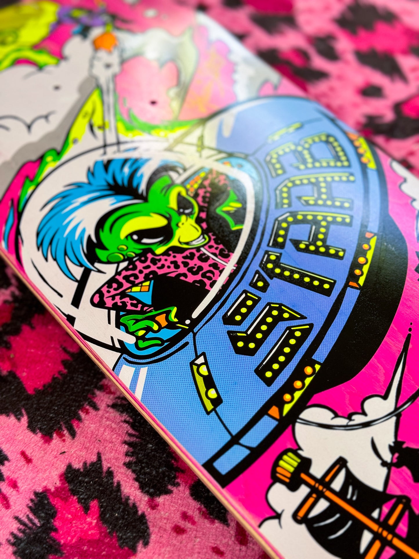 Limited Edition Staab Alien (New) Deck